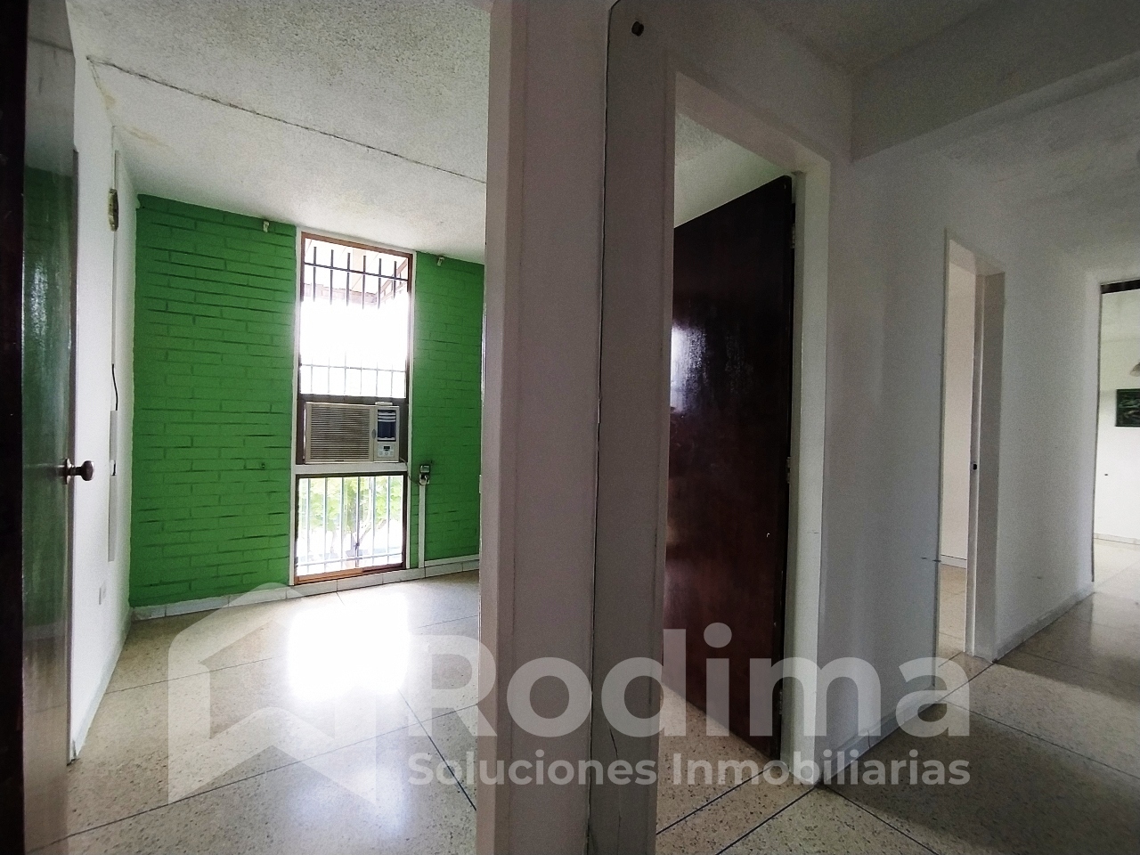 Apartamento en la Fundación Maracay, conjunto privado