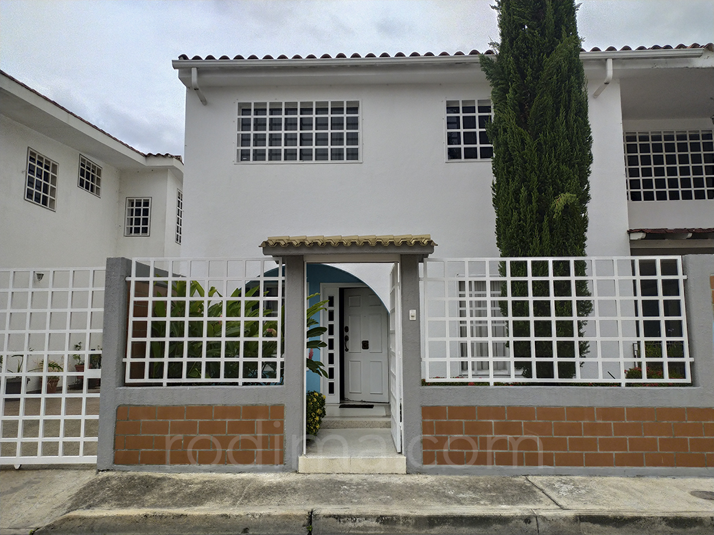 Townhouse en Urbanización Villas del Sol, La Morita I