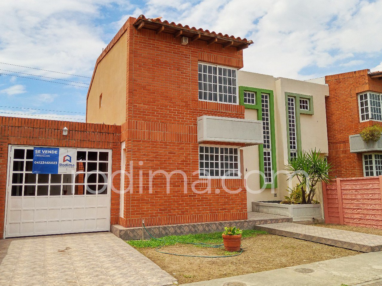 Townhouse en Araguama Country, exclusiva urbanización privada