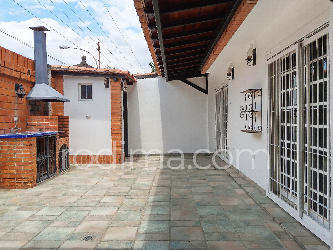 Townhouse en Araguama Country, exclusiva urbanización privada