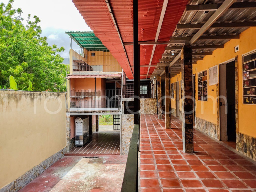 Posada en Ocumare de la Costa, con 25 habitaciones  y restaurante