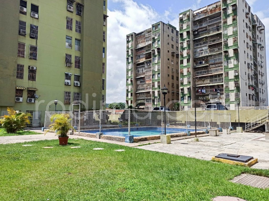 Apartamento en San Pablo Turmero, con pozo de agua y piscina